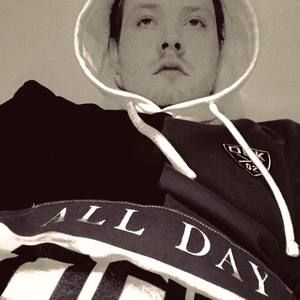 Meet your Posher, Robbie